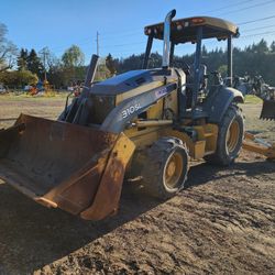 2015 4x4 John Deere 310SL Backhoe