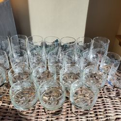 Set Of 23 Vintage Etched Wheat Pattern Cocktail.glasses.