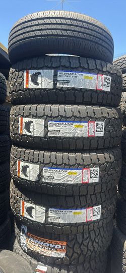 285/70/17 FALKEN WILDPEAK AT4w