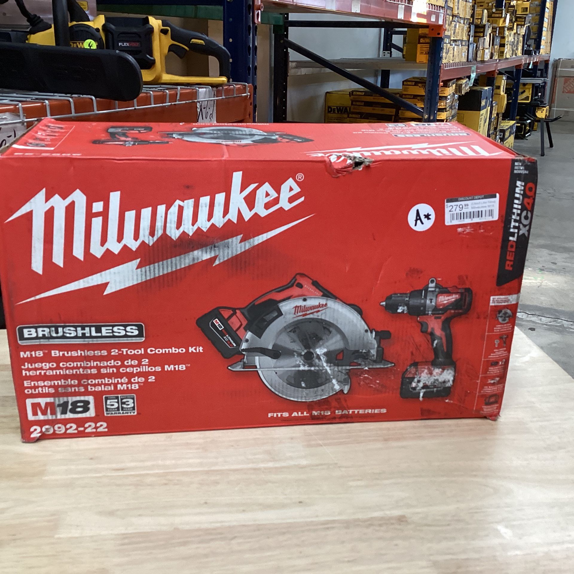 (Used Like New) Milwaukee M18 18-Volt Lithium-Ion Brushless Cordless Hammer Drill and Circular Saw Combo Kit (2-Tool) with Two 4.0 Ah Batteries