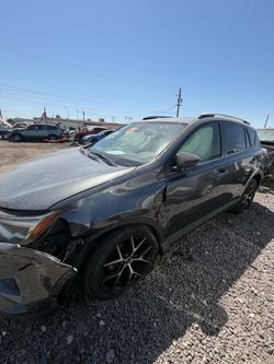 2016 Toyota RAV4 AWD SE for parts