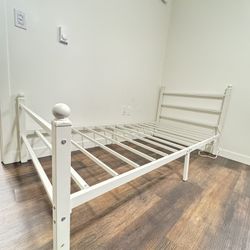2 Sets Of Twin Metal Bed Frames 