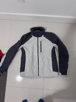 Descent Ski Jacket Very well kept with removable hoody size Large