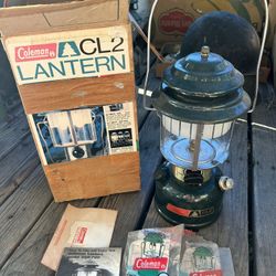 Vintage Coleman double mantle, CL2 adjustable kerosene lantern With box, Paper, And extras