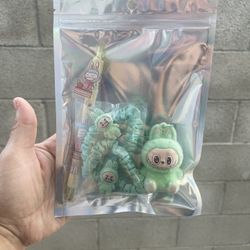 Labubu Gift Packs 