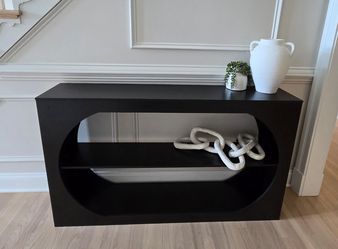Black entry, console table