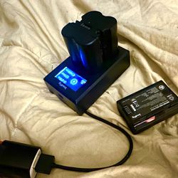 Fujifilm GFX Battery Charger +3 Batteries NP-W235