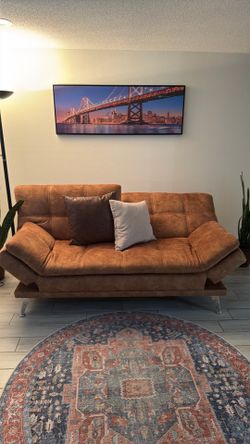 Couch/Futon/Bed — Serta