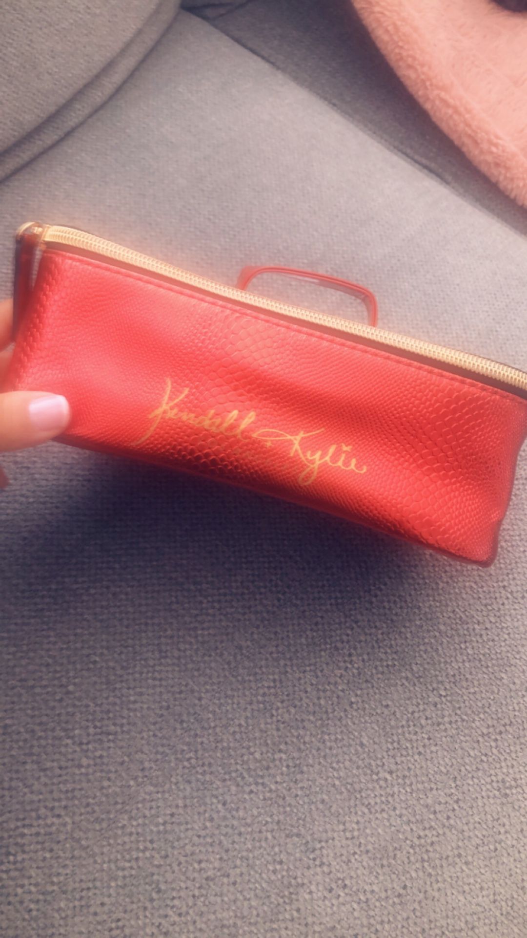 Kendalland Kylie vanity case