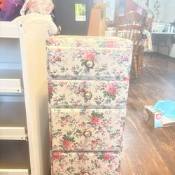 Floral dresser cabinet