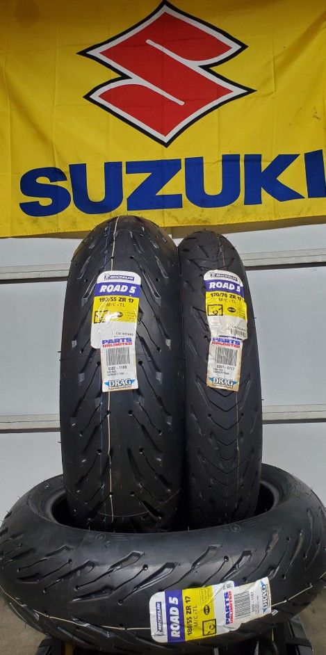 Michelin Pilot Road 5 Motorcycle Tires Front and Rear