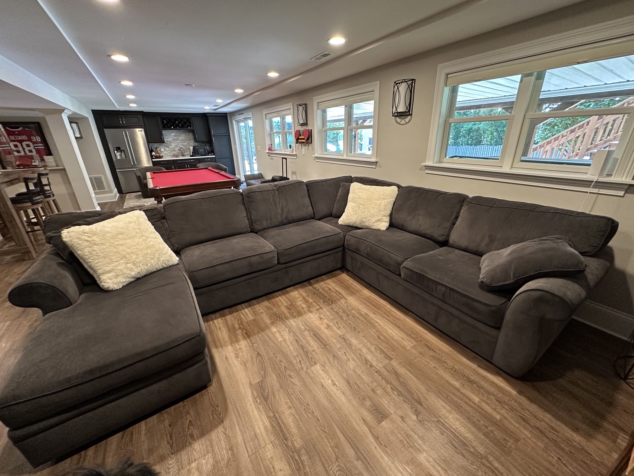 Sectional Couch with Chaise