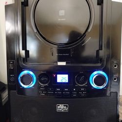 Home Stereo Cd Player.aux,mic Plug In.karaoke