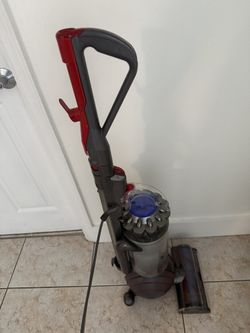 DYSON BALL ANIMAL UPRIGHT VACUUM