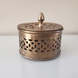 Vintage Cricket / Potpourri Box