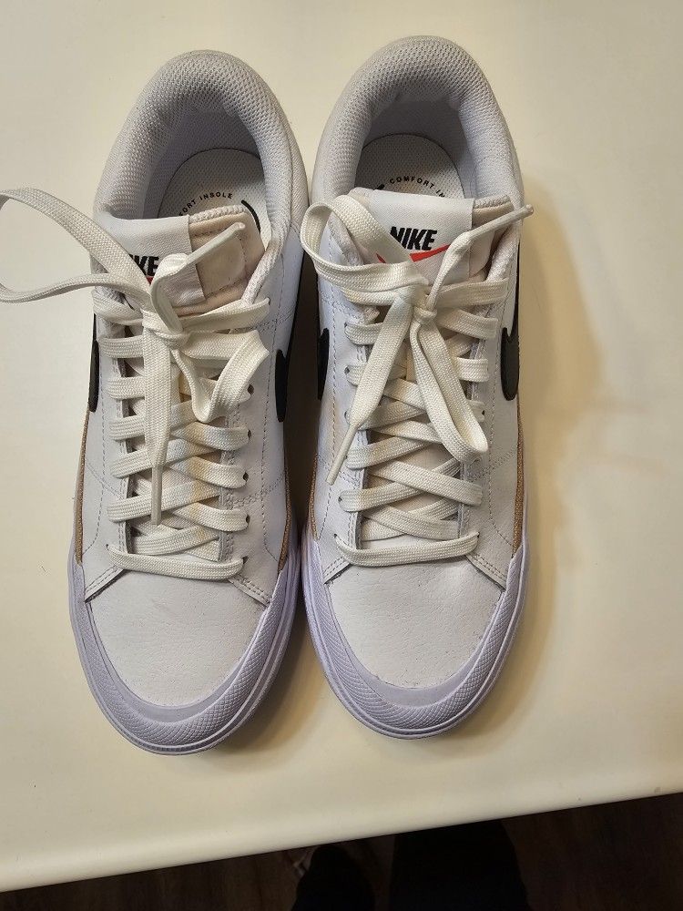 Women's Nike - Worn 3 Times