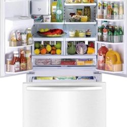 Winia 26cu.ft. French Door Refrigerator with Ice & Water Dispenser Stainless Steel