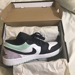 Jordan 1 Low