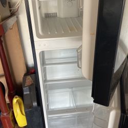 Refrigerator For Sale