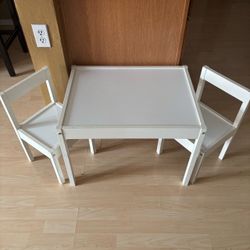 Toddler / Kids Table