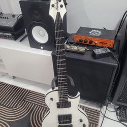 Guitar - Electric Guitar - Jackson Guitar  - Jackson MONARCH PRO SERIES - (EMG 60/ BLACKOUT BRIDGE) RARE SNOW WHITE NECK THRU ......  