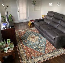 grey polyester couch with 2 recliners and 2 usb plug in