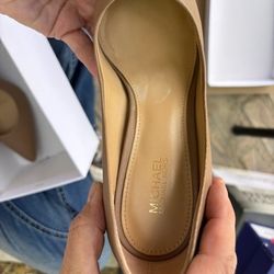 Michael Kors 5.5. 5 1/2 Women's Shoes  Barely Used