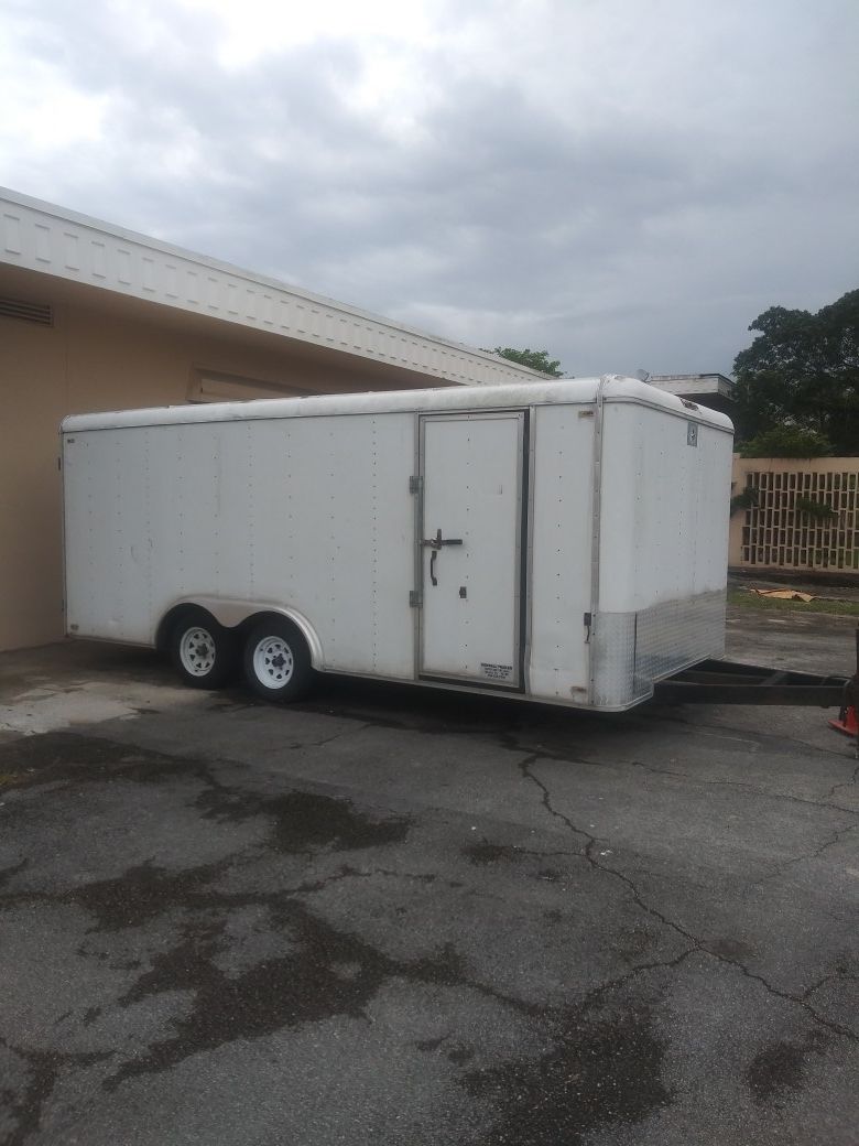 Enclosed trailer 18x 8.6