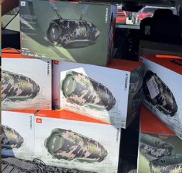 NEW JBL Xtreme 5 Portable Bluetooth Wireless Waterproof Speaker (Camouflage)