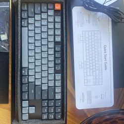 Keychain Wireless Mechanical Keyboard (version 6)