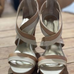 Coach Brynn Veg Leather Camel Parchment Sandals Size 9.5 (M)