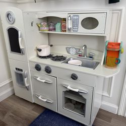 Kid’s Kitchen Set 