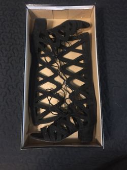 Black heel sandals