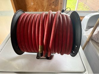 Air hose with reel