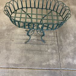 Vintage green Wrought Iron Oval  Plant Stand . 