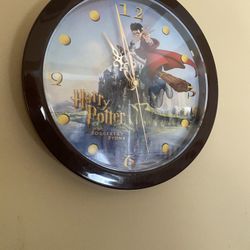 HARRY POTTER WALL CLOCK