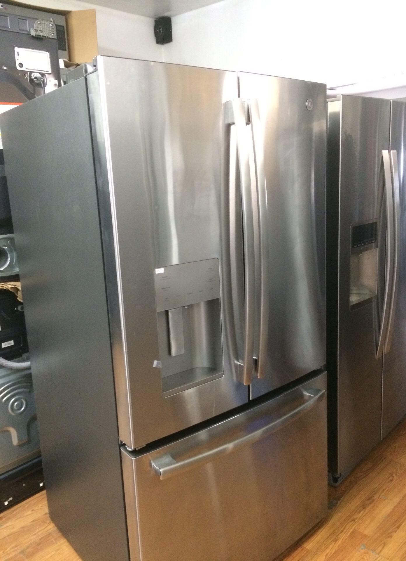 GE Appliances French Door Refrigerator