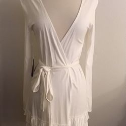 SKIN WHITE RUFFLE ROBE DRESS SIZE 1