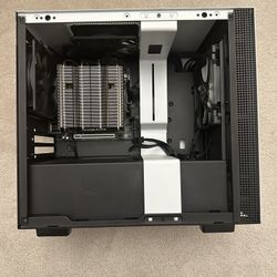 NZXT White Mini ITX PC
