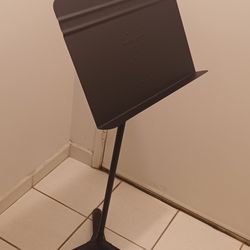 STAND DE MUSICA NUEVO 