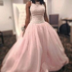 Used sweet sixteen or quince gown