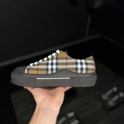Burberry Sneakers Size 8