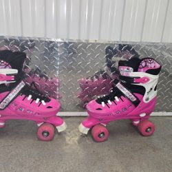 Roller Skates With Adustable Sizing