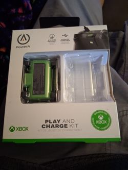 Play And Charge Kit