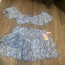 Women’s Clothes 