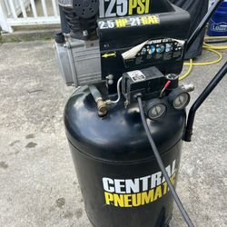 2.5 Hp 21 Gal. Compressor Central Pneumatic 
