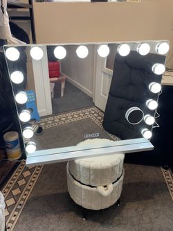 Brand New Vanity Bluetooth Mirror And Chair With Storage