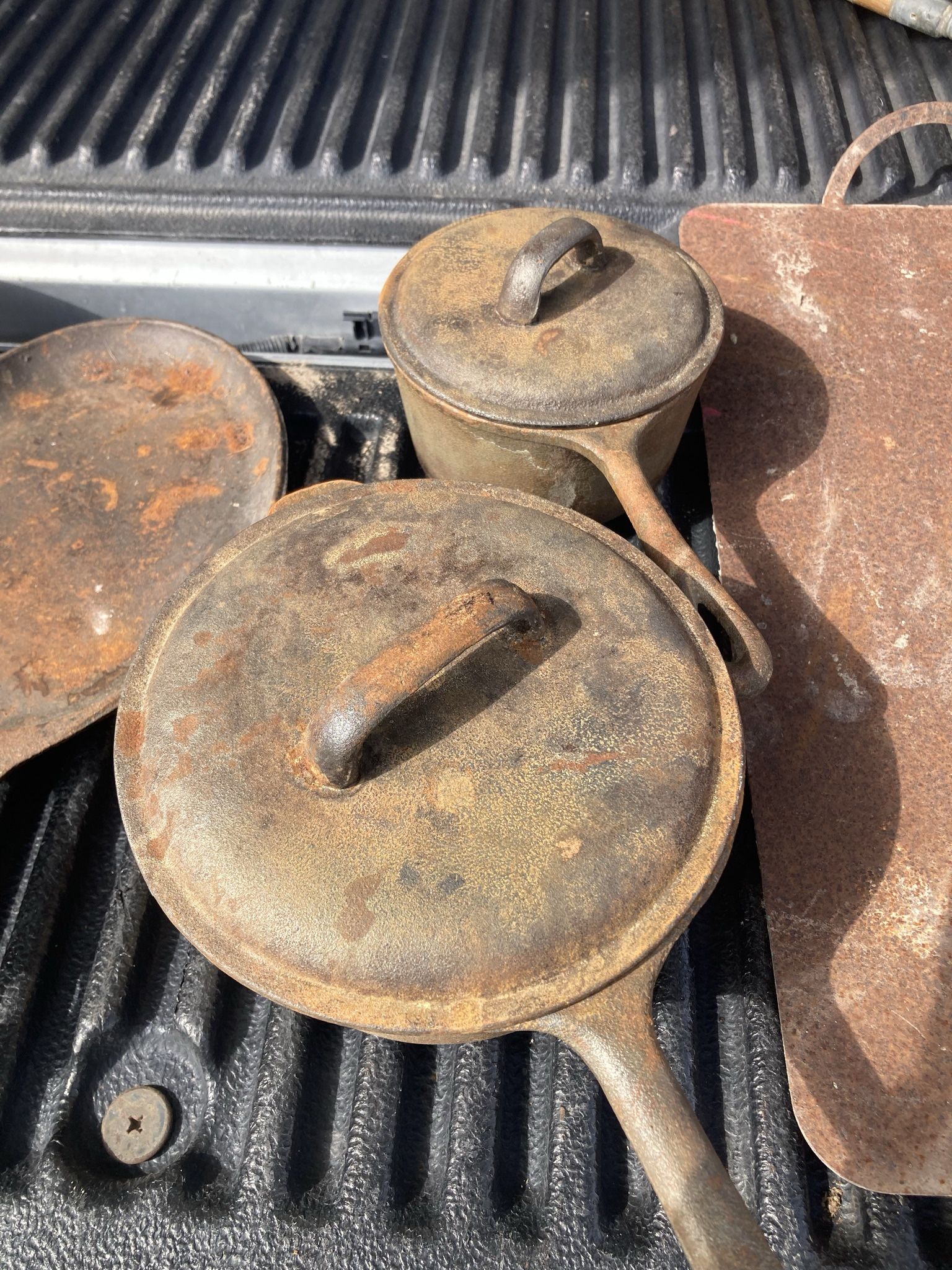How to Restore Rusty and Damaged Cast Iron Skillets and Cookware, image size:1536x2048
