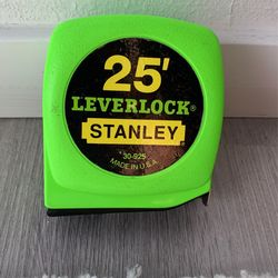 Like New 25” Stanley Lever lock Tape