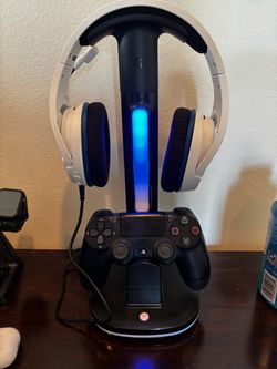 Ps4 charging stand